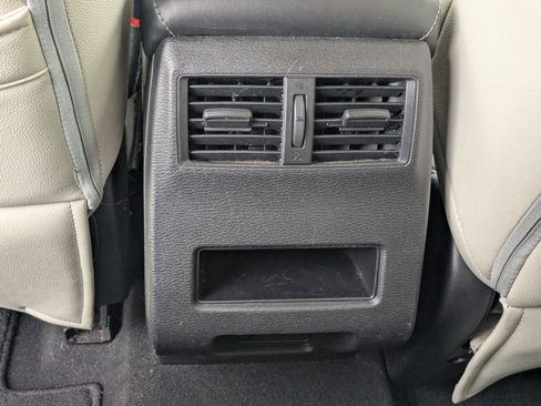 Used 2022 Mitsubishi Outlander ES image 27