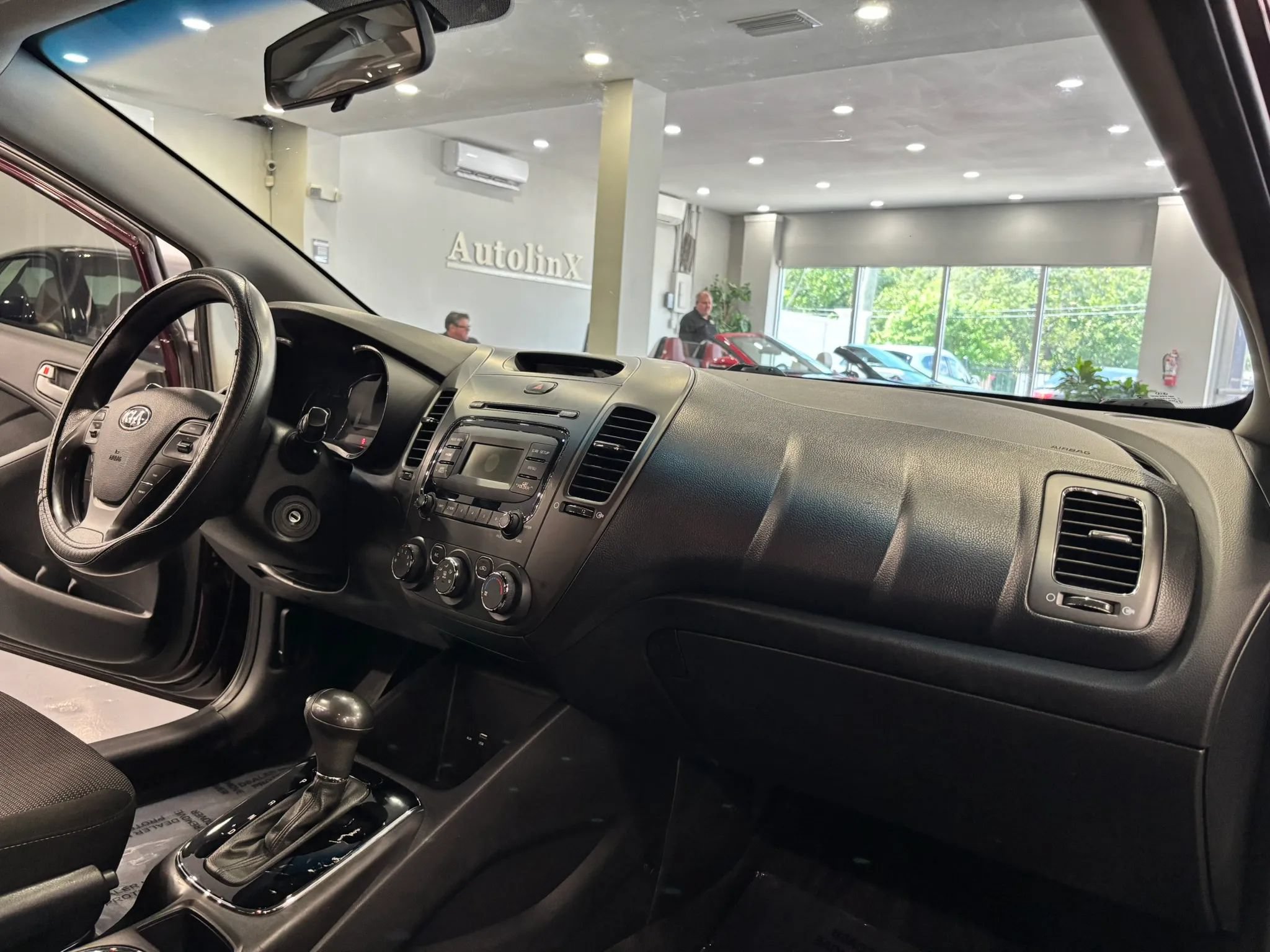 Used 2017 Kia Forte LX FWD image 10