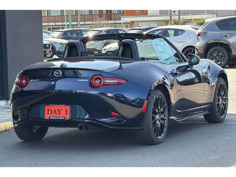 New 2026 MAZDA MX-5 Miata Club w/ Brembo/BBS Recaro Package image 4