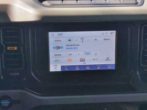 Used 2021 Ford Bronco Badlands image 18