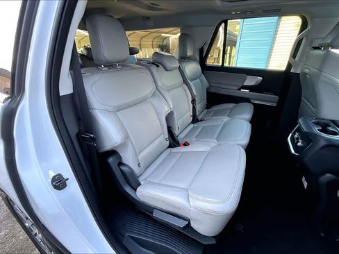 Used 2025 Ford Expedition Max Active image 24