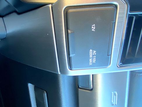 Used 2022 Ford F350 Platinum image 9