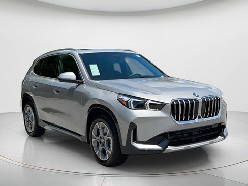 New 2026 BMW X1 xDrive28i w/ Technology Package AWD/4WD image 3