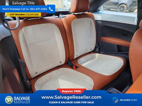 Used 2015 Volkswagen Beetle 1.8T Classic FWD image 13