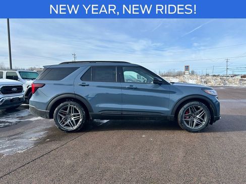 New 2026 Ford Explorer ST w/ Sun And Sound Package image 7