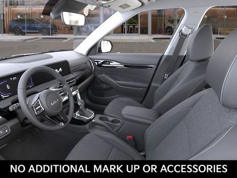 New 2026 Kia Seltos S image 17