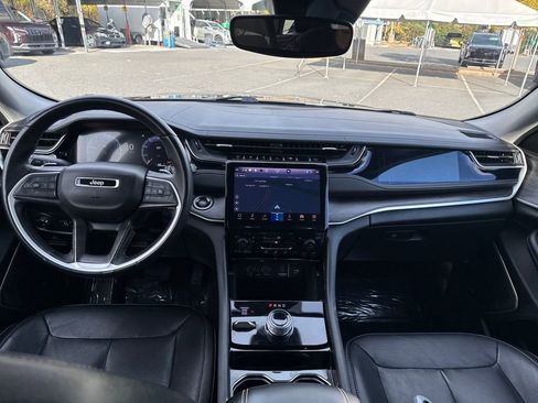 Used 2022 Jeep Grand Cherokee L Limited w/ Trailer Tow Group (B) image 12