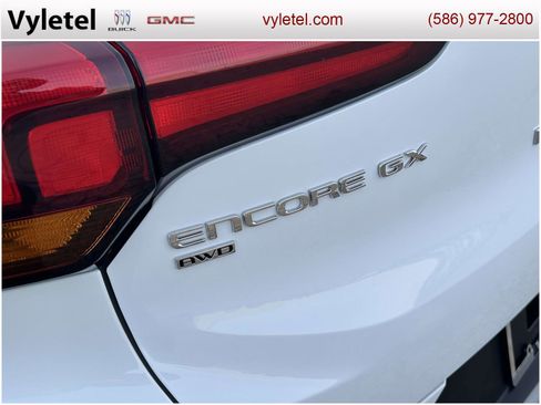 Used 2024 Buick Encore GX Preferred w/ Comfort Package image 9