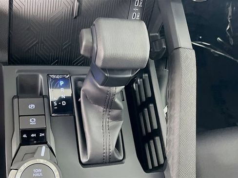 Used 2025 Toyota Tacoma SR5 image 24