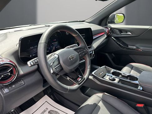Used 2026 Chevrolet Equinox RS w/ Safety and Technology Package FWD image 14
