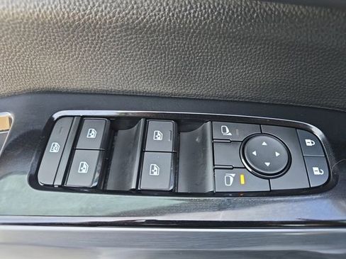 New 2026 Nissan Pathfinder SL image 30