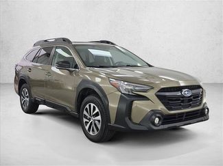 Used 2024 Subaru Outback Premium AWD/4WD video 3