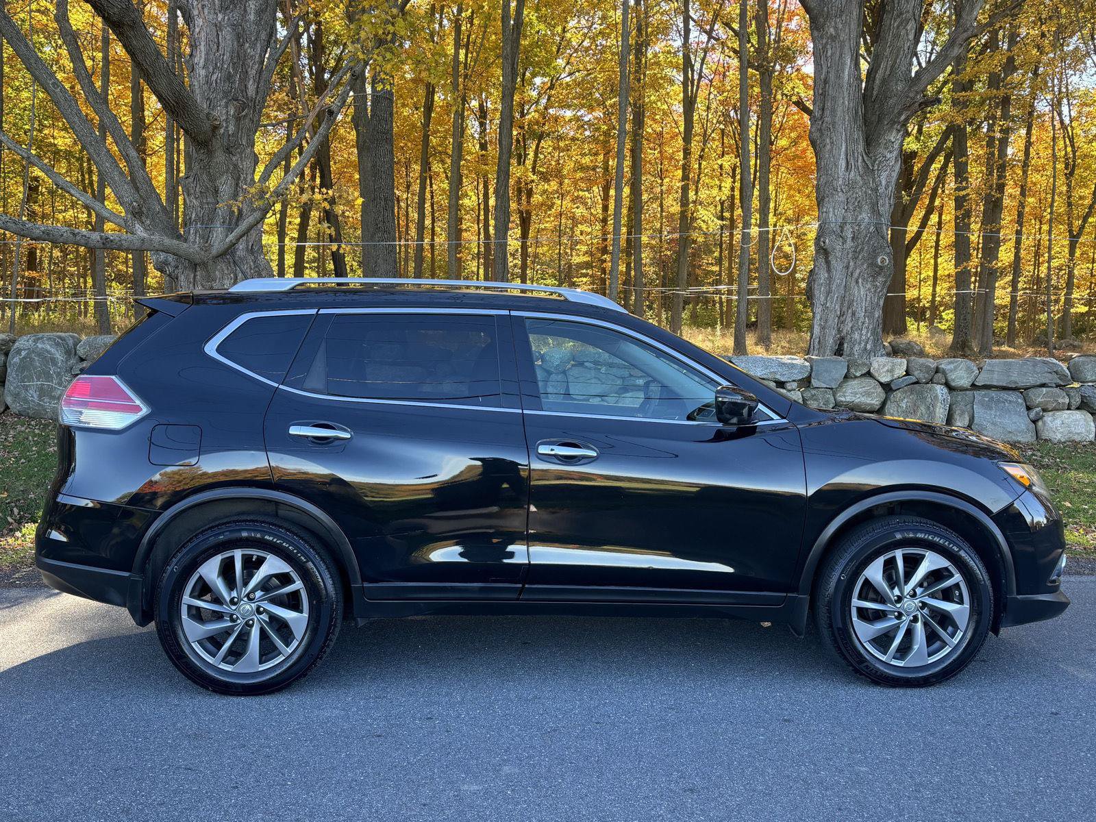 Used 2016 Nissan Rogue SL w/ SL Premium Package AWD/4WD image 2