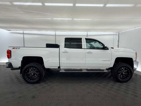 Used 2018 Chevrolet Silverado 2500 LT w/ LT Fleet Convenience Package image 7