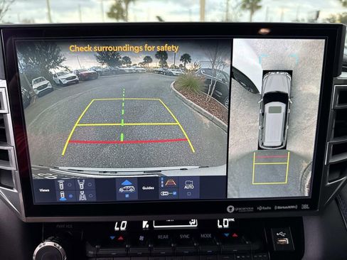 Used 2024 Toyota Sequoia Platinum image 33