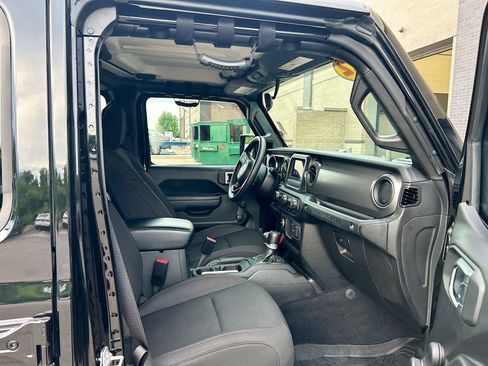 Used 2022 Jeep Wrangler Unlimited Sport AWD/4WD image 15
