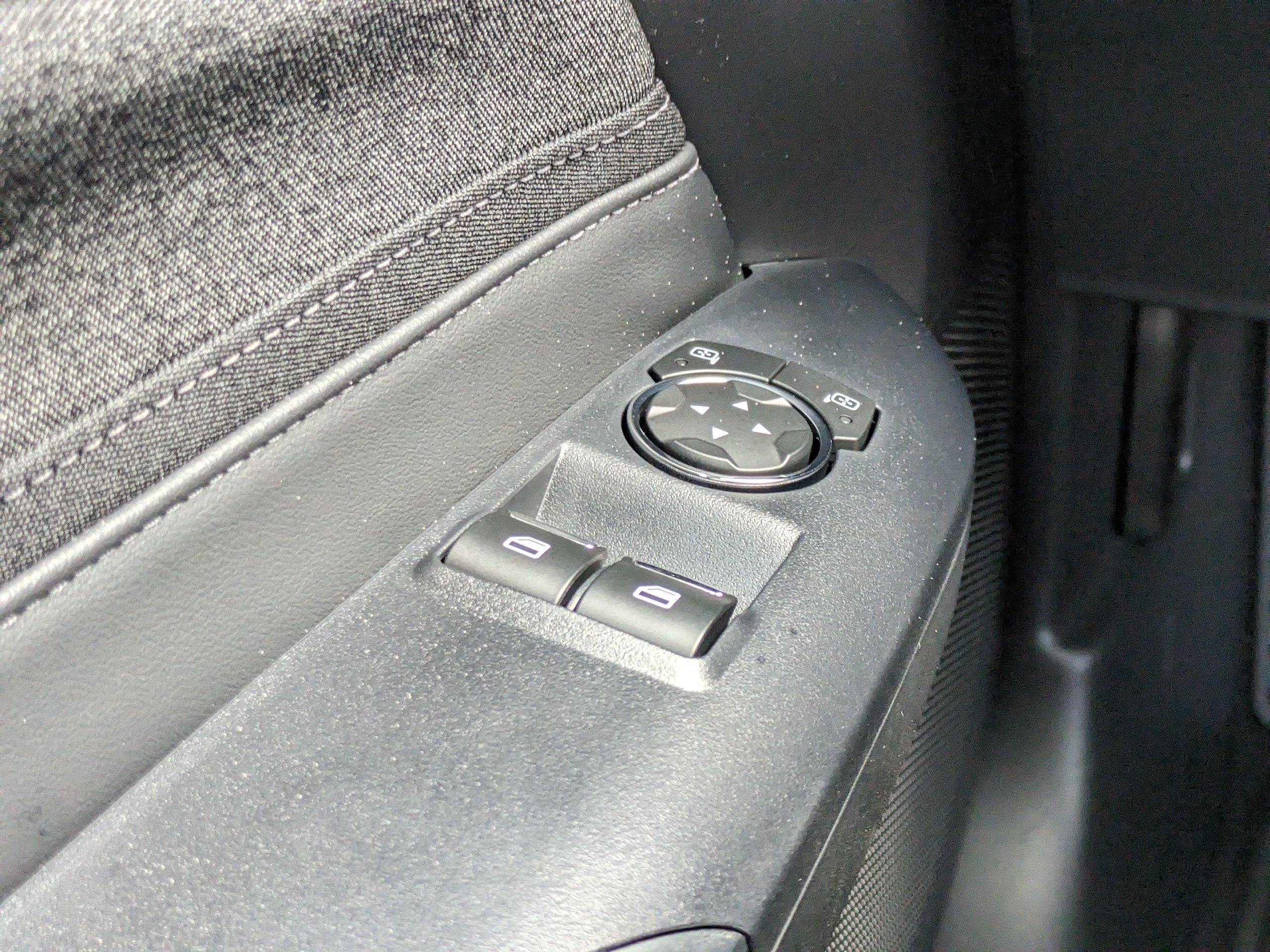 Used 2025 Ford Mustang Coupe RWD image 20