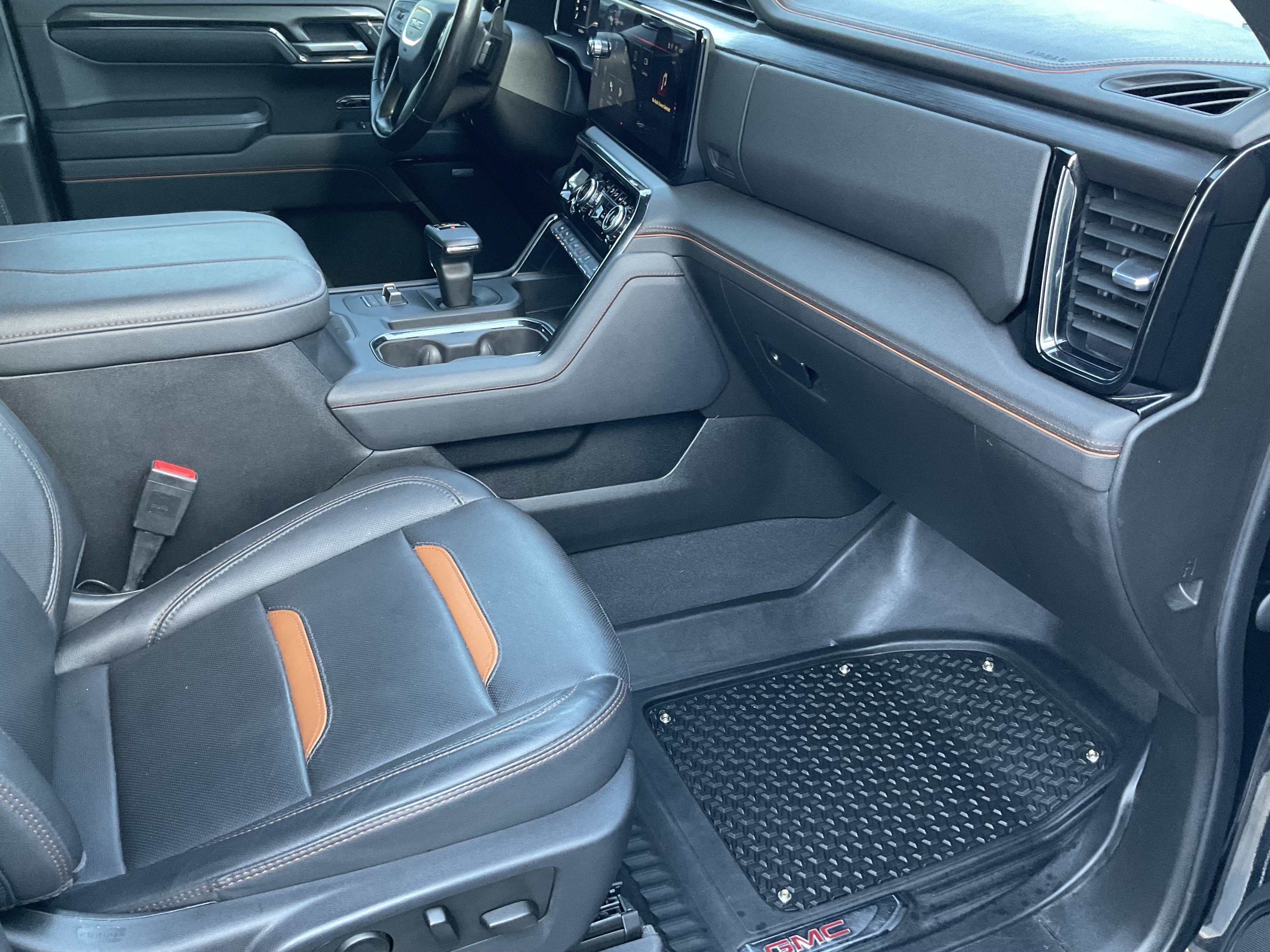 Used 2023 GMC Sierra 1500 AT4 w/ Technology Package AWD/4WD image 24