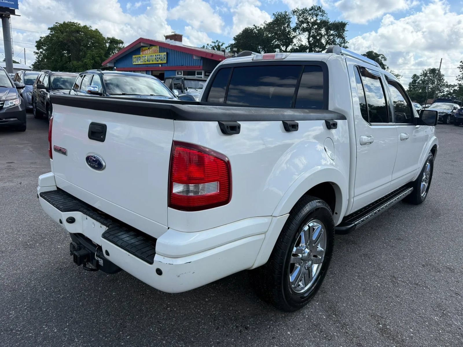 Used 2010 Ford Explorer Sport Trac Limited RWD image 5