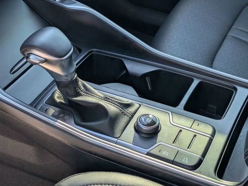 Used 2023 Kia Sorento S w/ Panoramic Sunroof Package image 27