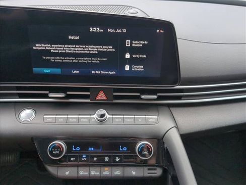 Used 2023 Hyundai Elantra SEL w/ Convenience Package FWD image 14