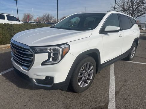 Used 2023 GMC Terrain SLT image 8