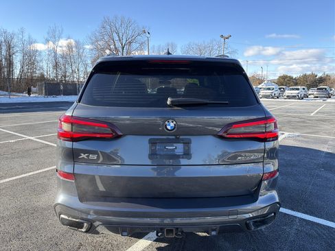 Used 2021 BMW X5 xDrive40i w/ M Sport Package image 7
