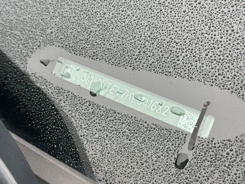 Used 2019 GMC Terrain SLE w/ Driver Convenience Package image 3