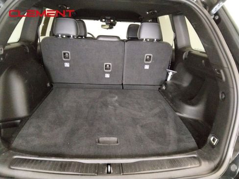 Used 2023 Jeep Grand Cherokee Altitude image 10
