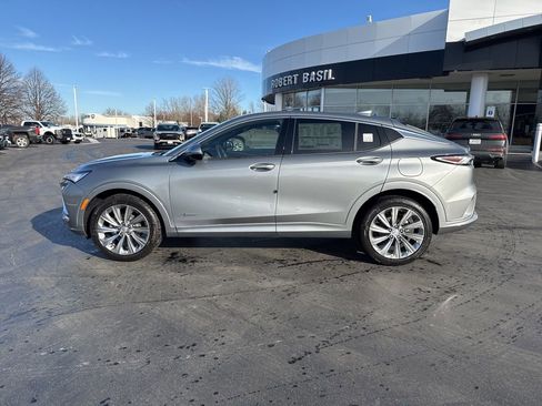 New 2026 Buick Envista Avenir image 8