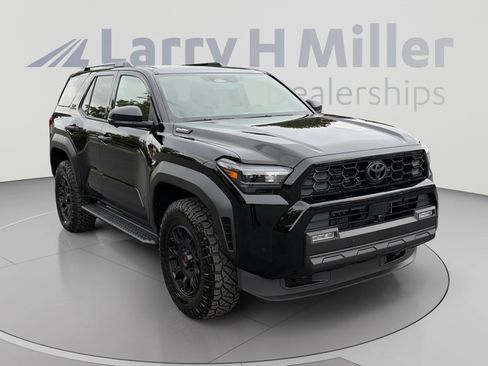 Certified 2026 Toyota 4Runner TRD Off-Road Premium AWD/4WD image 7