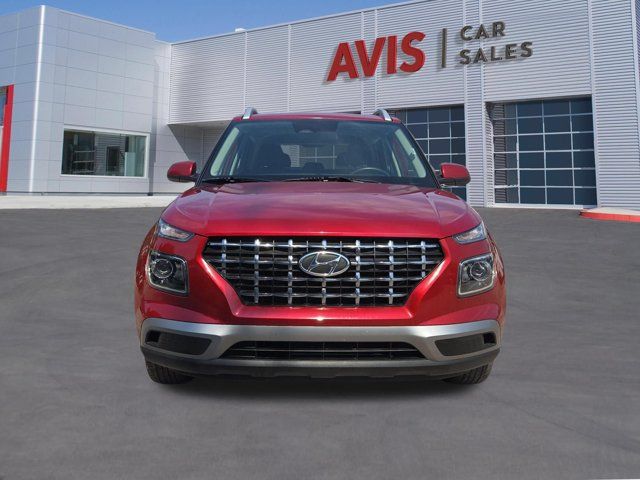 Used 2025 Hyundai Venue SEL FWD image 2