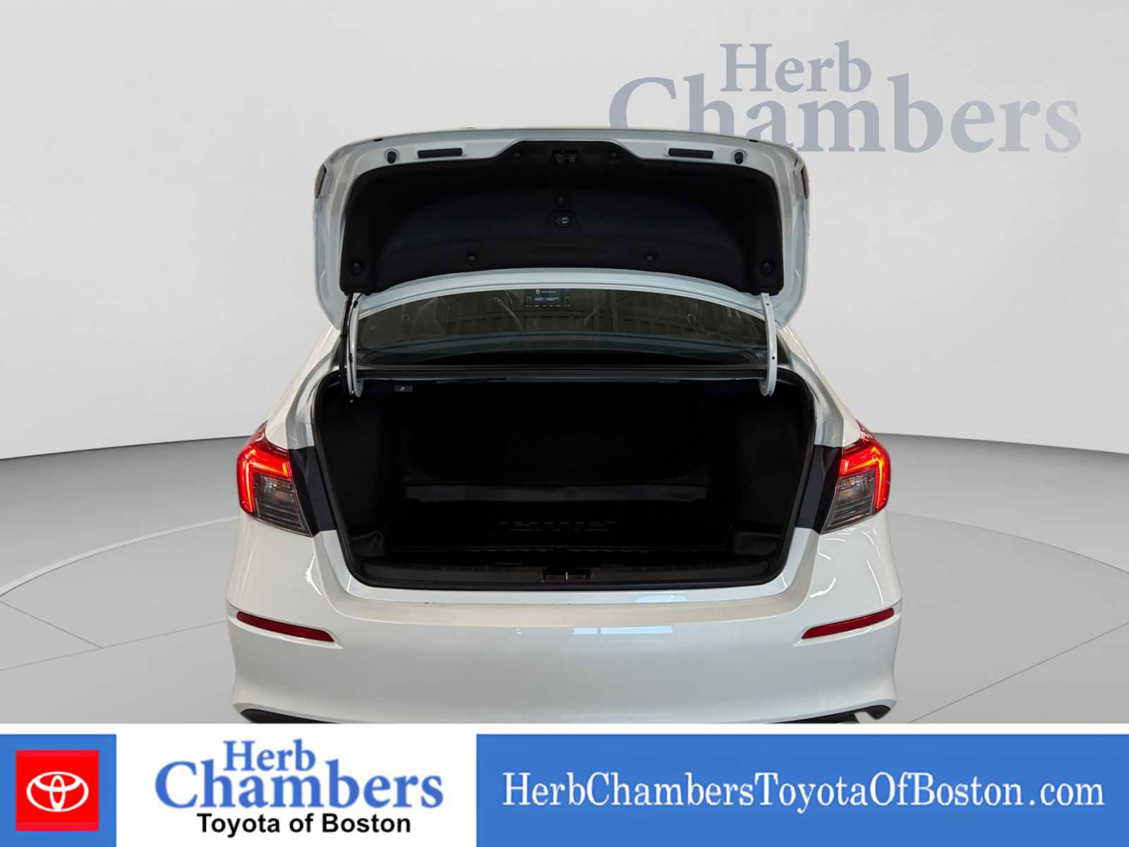 Used 2023 Honda Civic Sport image 4