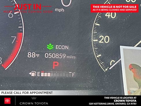 Used 2023 Honda HR-V LX image 9