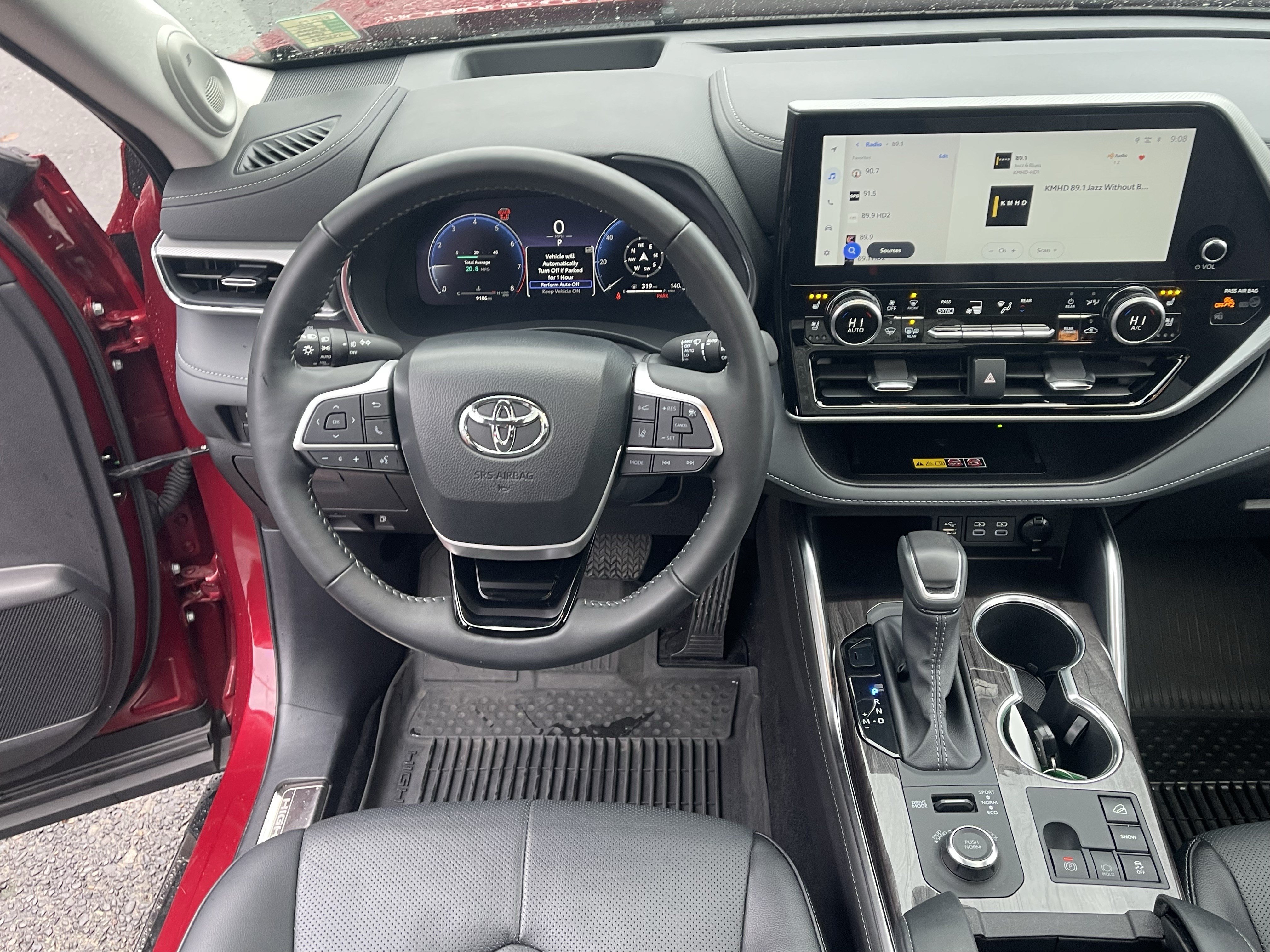 Used 2025 Toyota Highlander Platinum AWD/4WD image 12