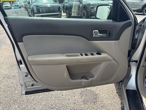 Used 2012 Ford Fusion SE FWD image 17
