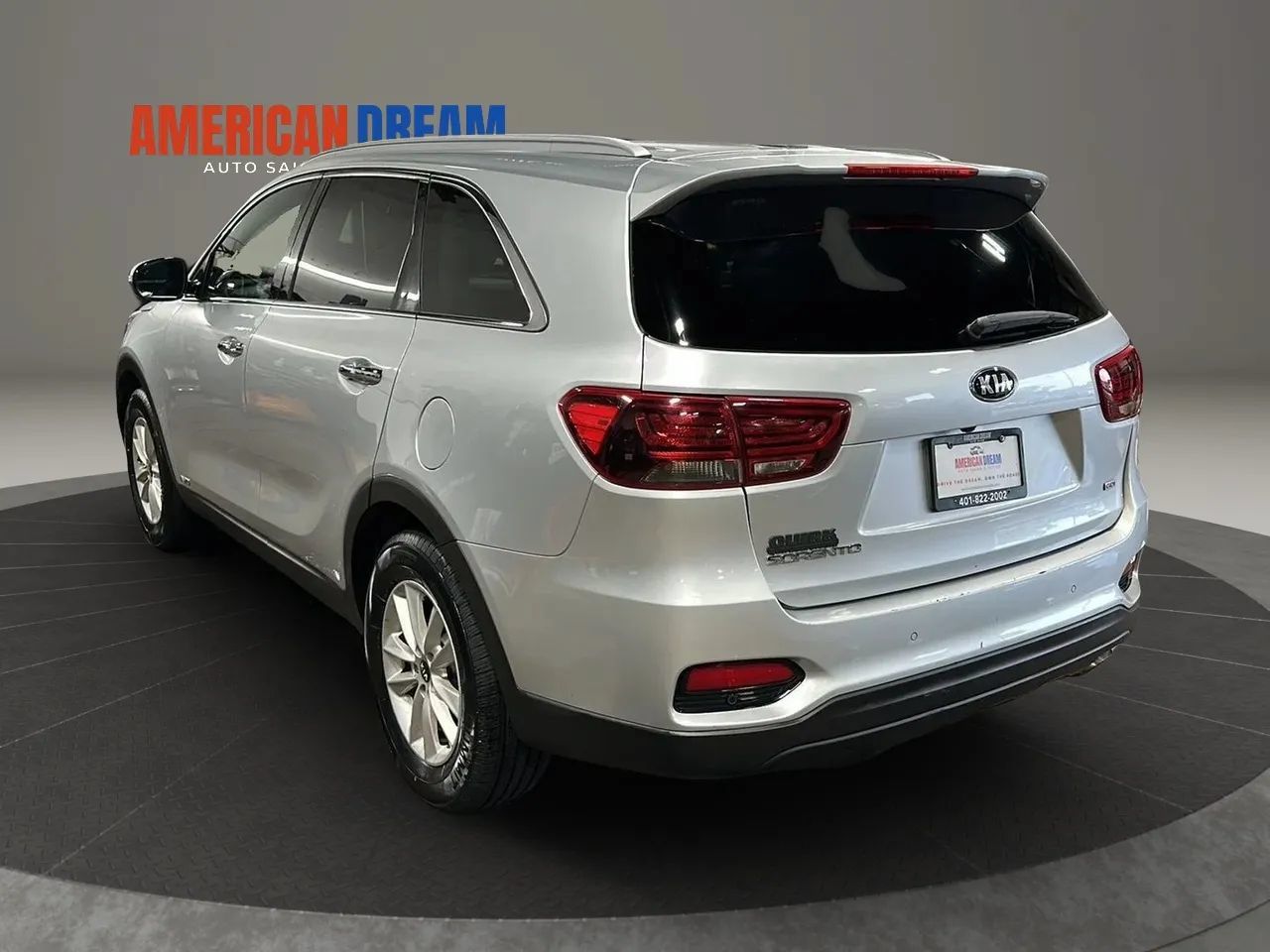 Used 2019 Kia Sorento AWD w/ LX Convenience Package image 3