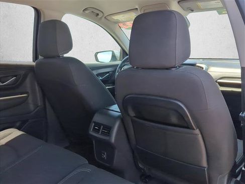 Used 2022 GMC Terrain SLE FWD image 20