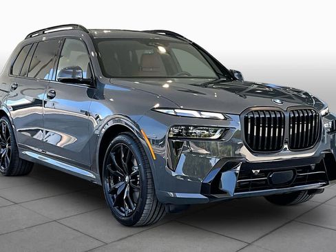 New 2027 BMW X7 xDrive40i w/ M Sport Package AWD/4WD image 2