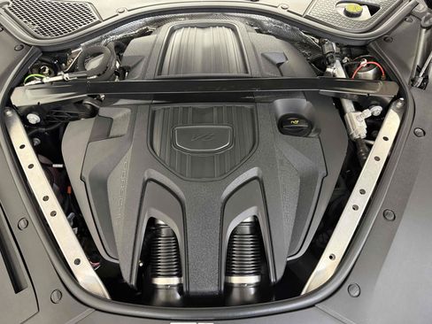 Used 2022 Porsche Panamera Platinum Edition RWD image 12