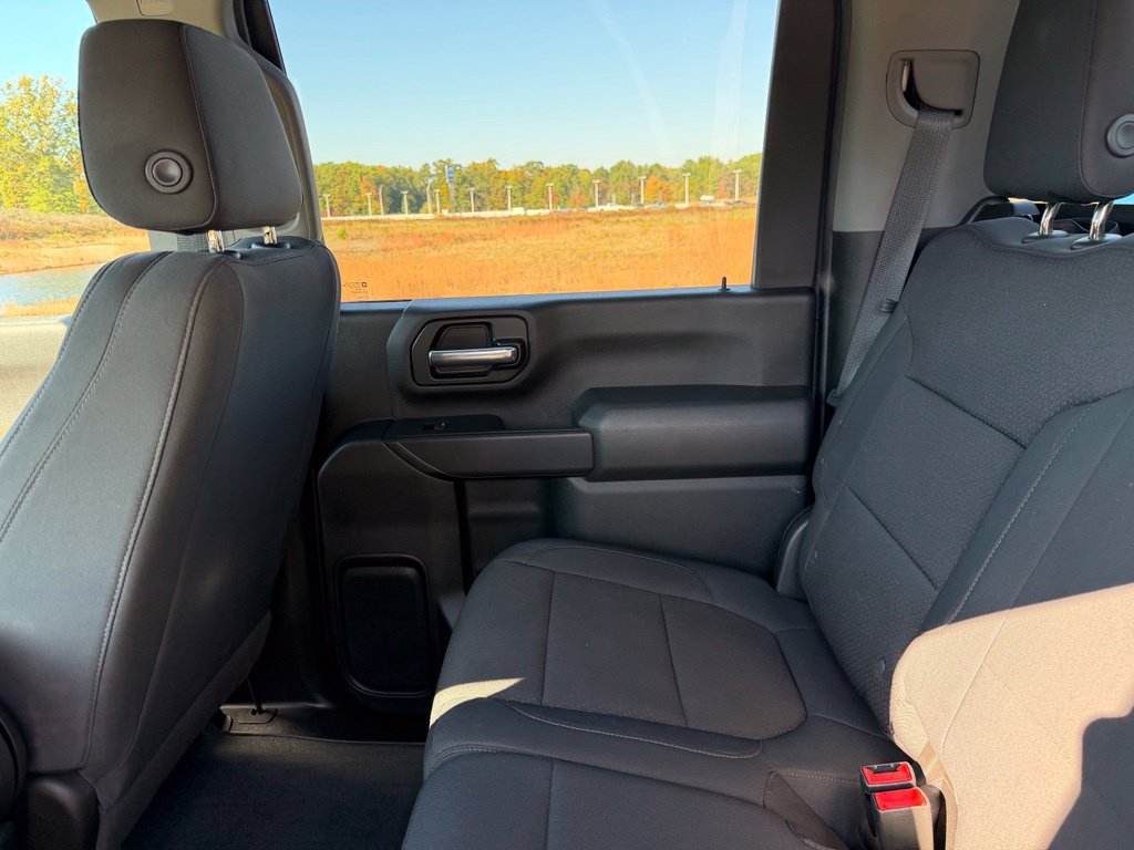 Used 2021 Chevrolet Silverado 2500 Custom w/ Custom Value Package AWD/4WD image 39