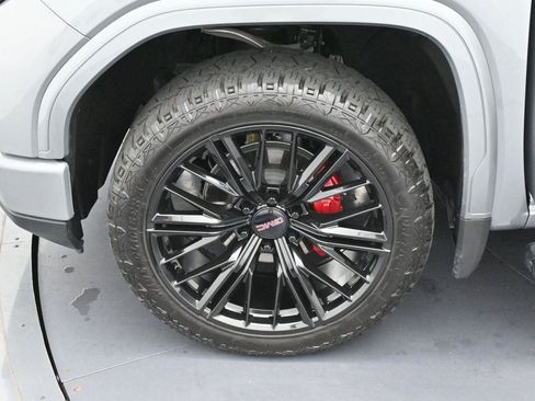 Used 2026 GMC Sierra 1500 Elevation w/ Elevation Premium Package AWD/4WD image 32