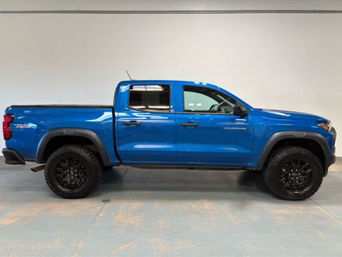 Used 2024 Chevrolet Colorado Trail Boss w/ Advanced Trailering Package AWD/4WD image 6