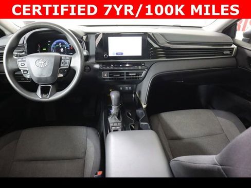 Used 2025 Toyota Camry LE image 16
