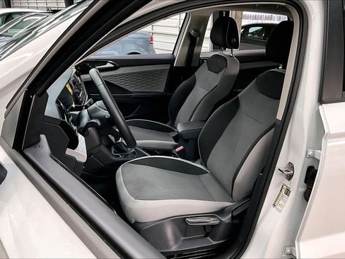 Used 2024 Volkswagen Taos S image 27