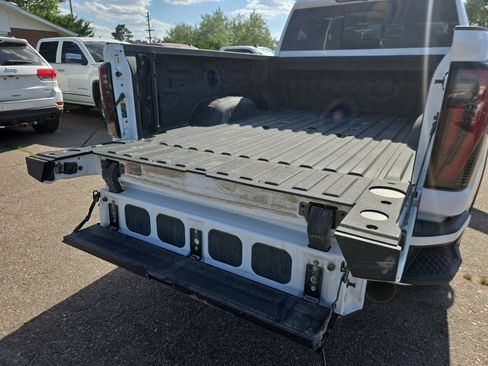 Used 2025 GMC Sierra 2500 AT4 AWD/4WD image 19