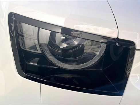 Used 2024 Land Rover Defender 130 S image 28