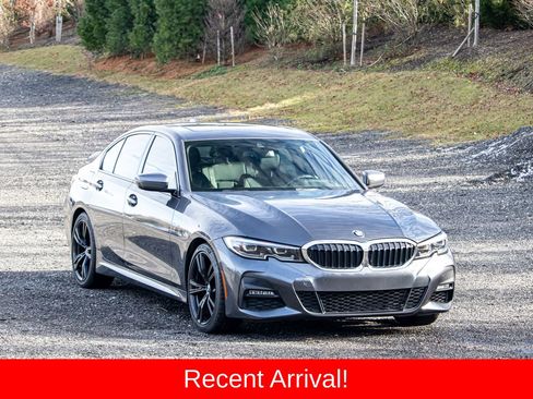 Used 2020 BMW 330i 330i w/ M Sport Package image 12