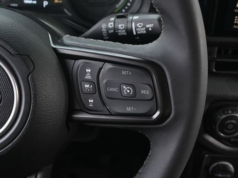 Used 2025 Jeep Wrangler Unlimited Sport S 4xe AWD/4WD image 19