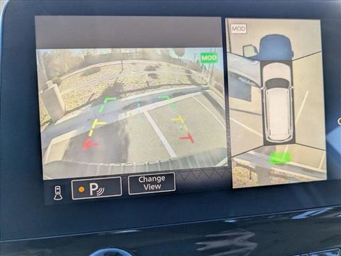 Used 2023 Nissan Armada SL w/ Captain's Chairs Package image 14